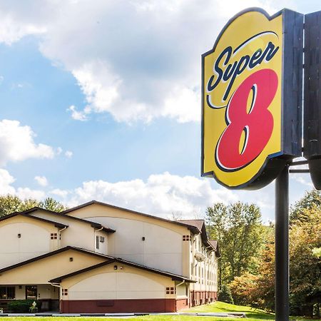 Super 8 By Wyndham East Stroudsburg - Poconos Hotell Exteriör bild