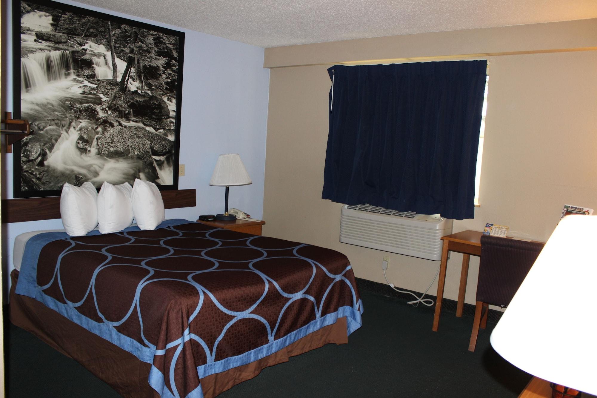Super 8 By Wyndham East Stroudsburg - Poconos Hotell Exteriör bild